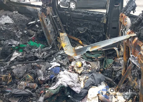 2016 Volvo Xc90 T6 Momentum z USA, uszkodzony, nr VIN YV4A22PK8G1045190